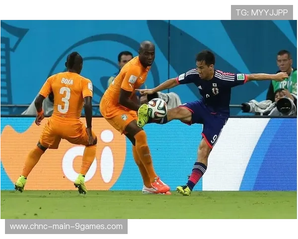 法国球员赛后鞠躬道歉：对不起球迷，法国球迷哭了